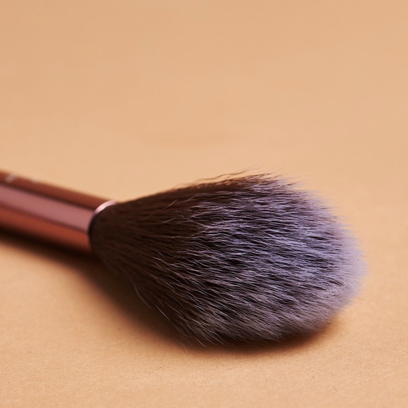 Moda Studio Powder + Soft Glow 2-Piece Brush Set - Picture 6 of 7